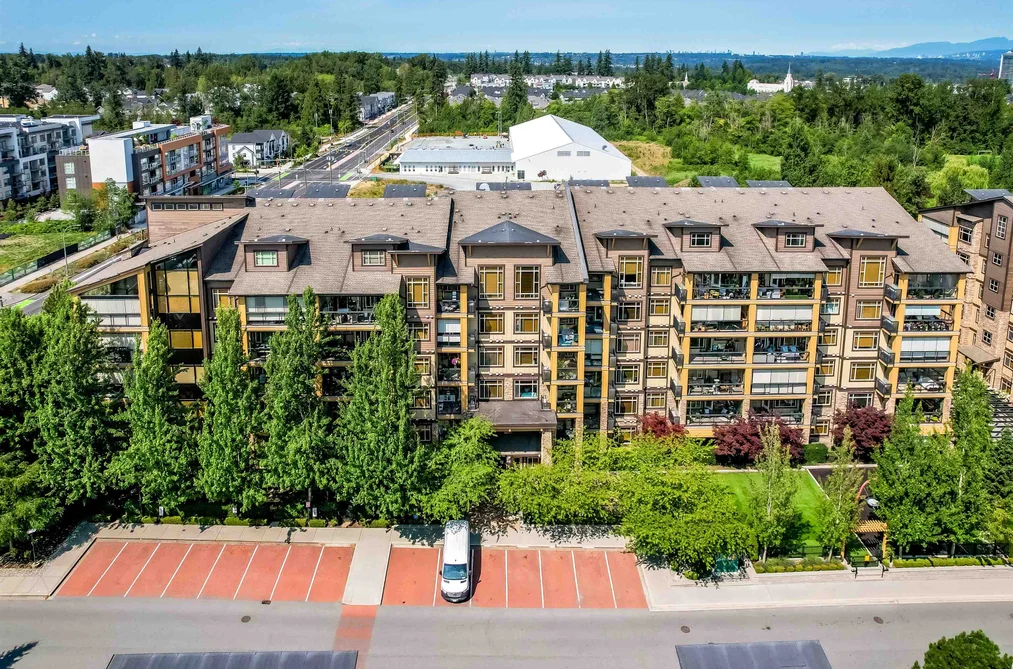 Condo for sale at 301 8067 207 Street Langley British Columbia - MLS: R3156362