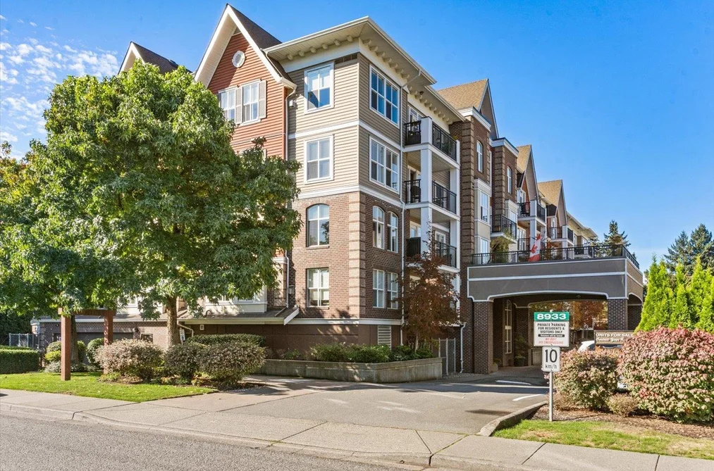 8933 Edward St Unit 301, Chilliwack, BC - MLS: R3172821