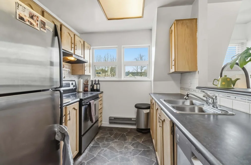 301 99 BEGIN STREET, Coquitlam BC V3K 6R5, Coquitlam BC — Residential for Sale - Photo 4