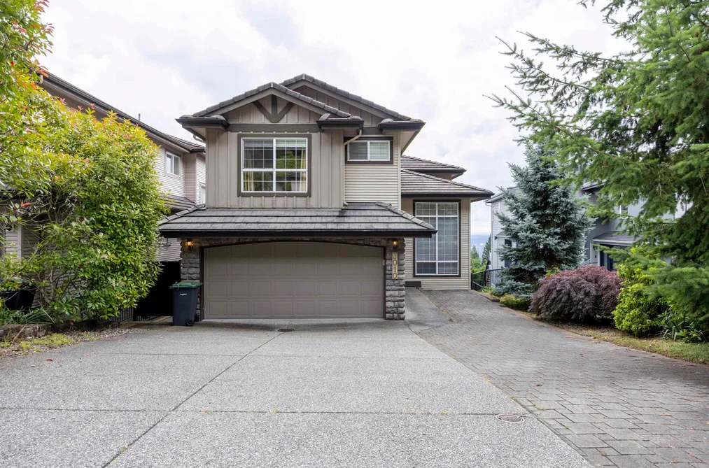 House for sale at 3010 Maplewood Court Coquitlam British Columbia - MLS: R3146381