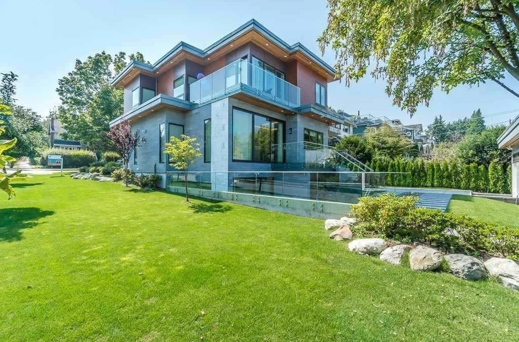 House for sale at 3011 W 27th Avenue Vancouver British Columbia - MLS: R3137282