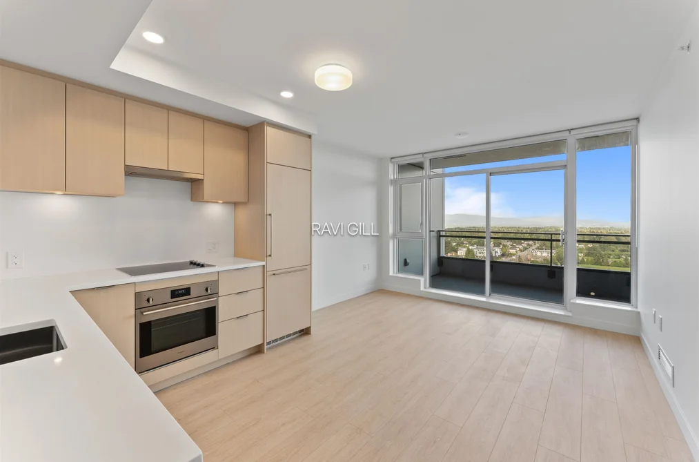 Condo for sale at 3012 13675 107a Avenue Surrey British Columbia - MLS: R3130588