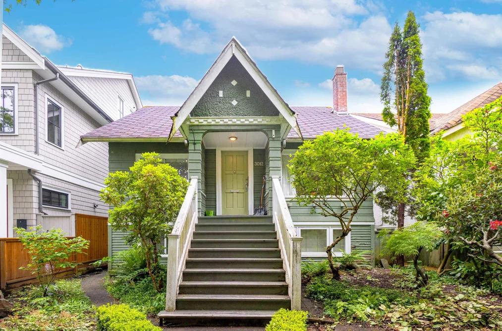 House for sale at 3012 W 14th Avenue Vancouver British Columbia - MLS: R3132270