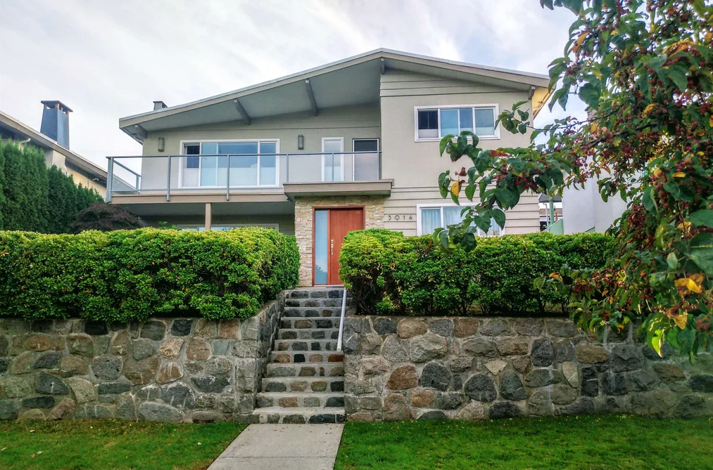 House for sale at 3014 E 14th Avenue Vancouver British Columbia - MLS: R3136583