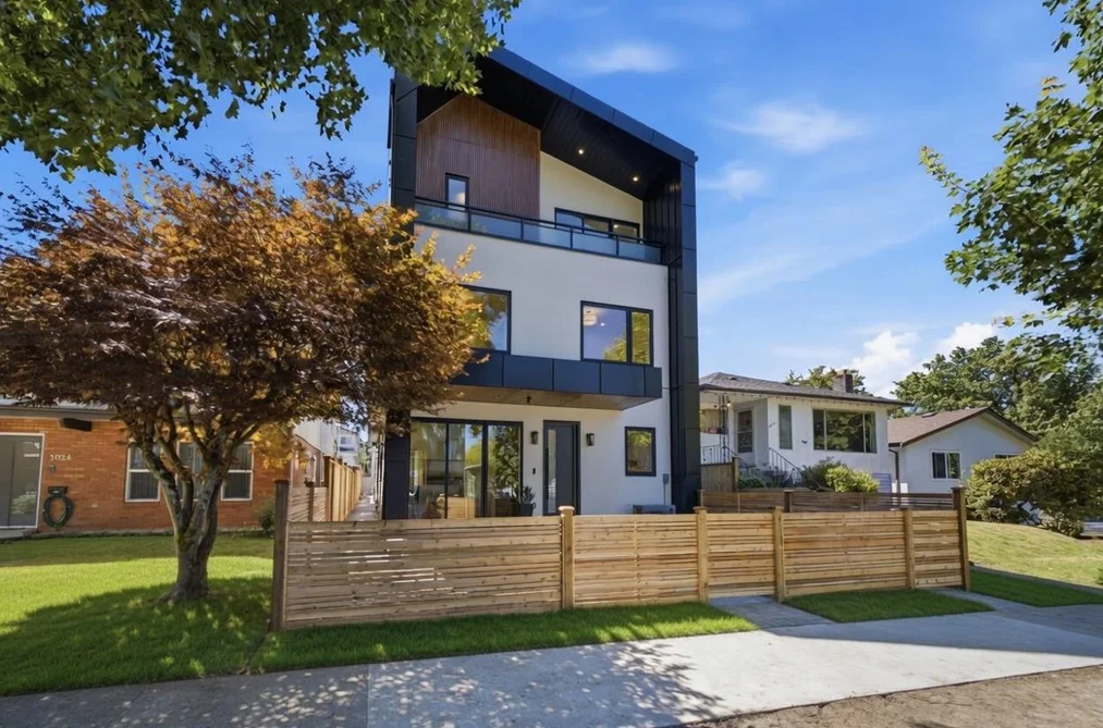 Townhouse for sale at 3016 E 19th Avenue Vancouver British Columbia - MLS: R3153237