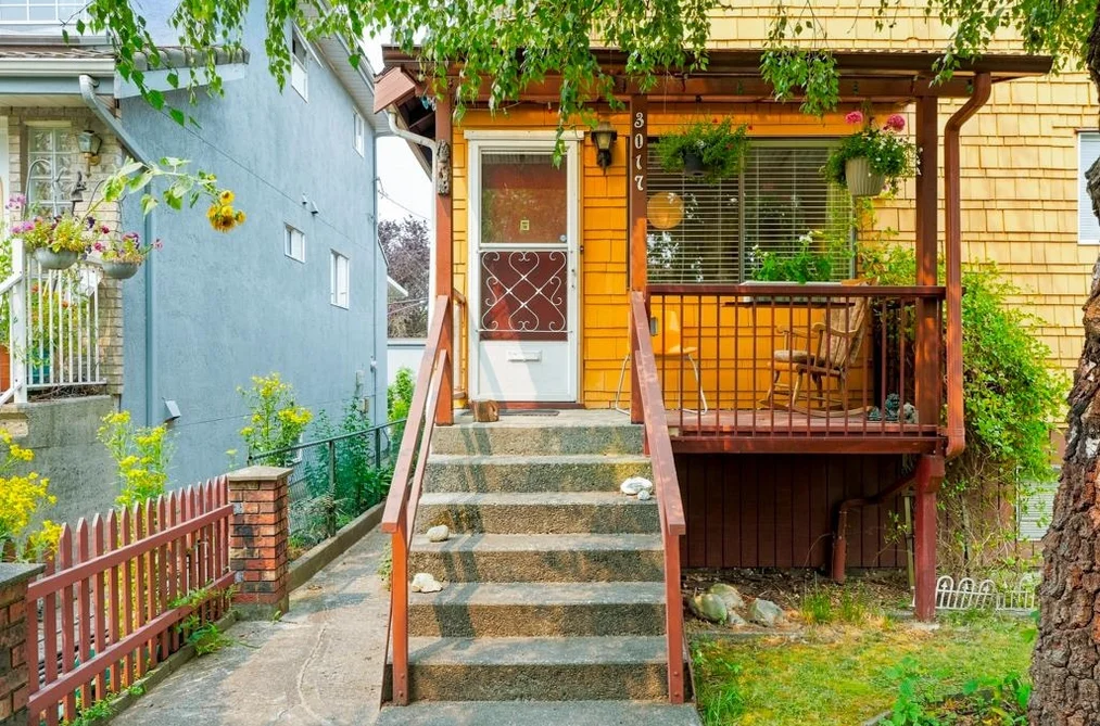 3017 E 17th Avenue, Vancouver, BC - MLS: R3164231 - Photo 2 3017 E 17th Avenue, Vancouver, BC - MLS: R3164231 - Photo 2