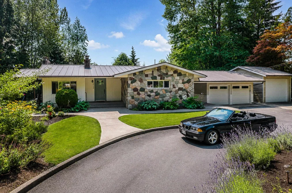 House for sale at 30178 Malquist Avenue Mission British Columbia - MLS: R3150668