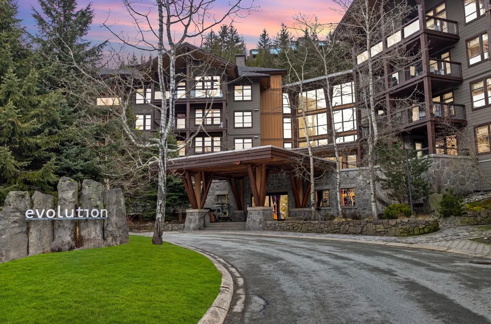 Condo for sale at 301b 2020 London Lane Whistler British Columbia - MLS: R3105603