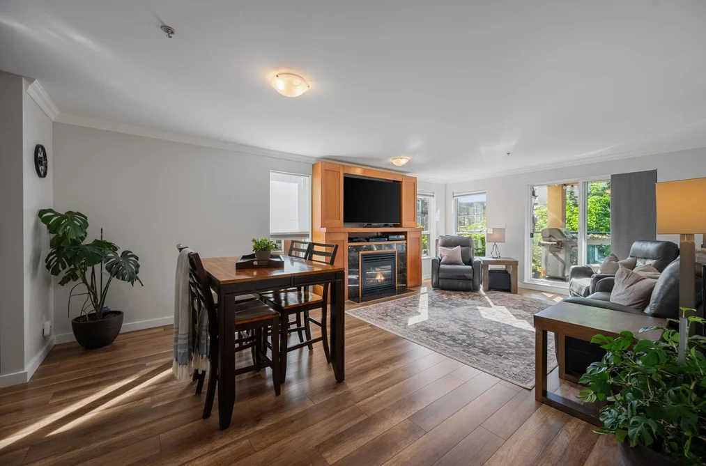 Condo for sale at 302 12 Laguna Court New Westminster British Columbia - MLS: R3154695