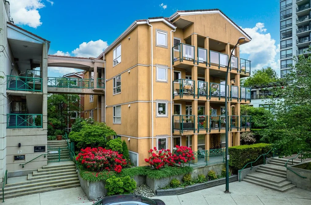 Condo for sale at 302 12 Laguna Court New Westminster British Columbia - MLS: R3154695