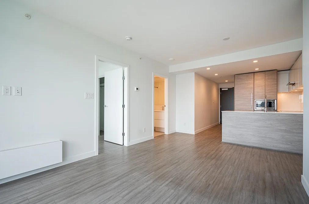 302 13615 FRASER HIGHWAY, Surrey BC V3T 0P7, Surrey BC — Residential for Sale — Photo 12 of 37
