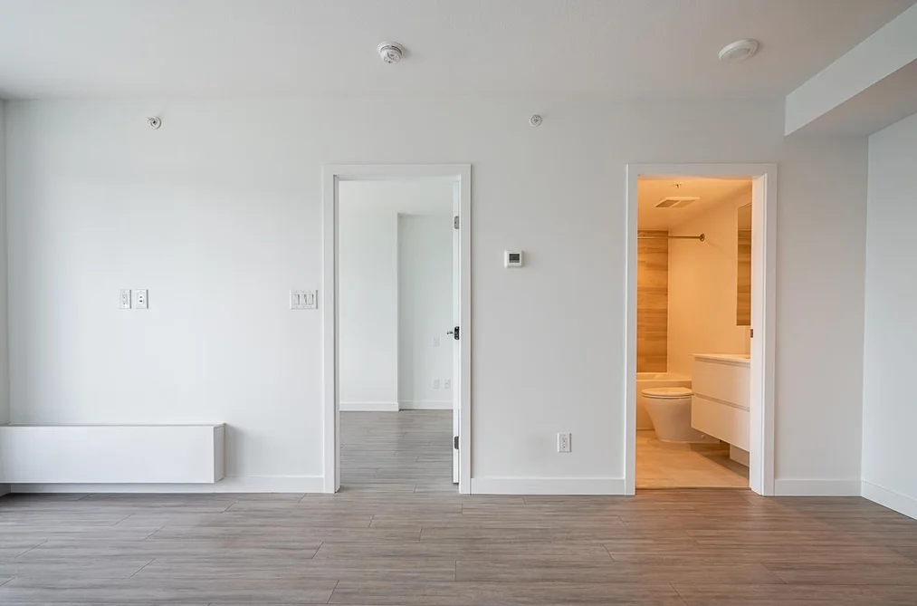 302 13615 FRASER HIGHWAY, Surrey BC V3T 0P7, Surrey BC — Residential for Sale — Photo 13 of 37