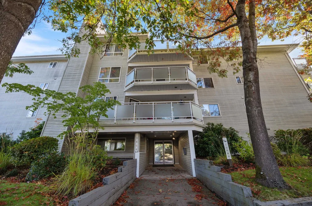 13680 84 Ave Unit 301, Surrey, BC - MLS: R3174882