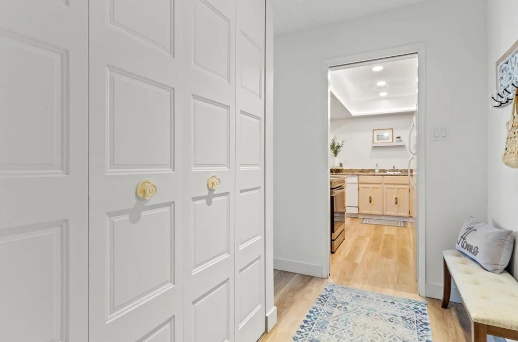 302 1379 MERKLIN STREET, White Rock BC V4B 4C2, White Rock BC — Residential for Sale - Photo 2