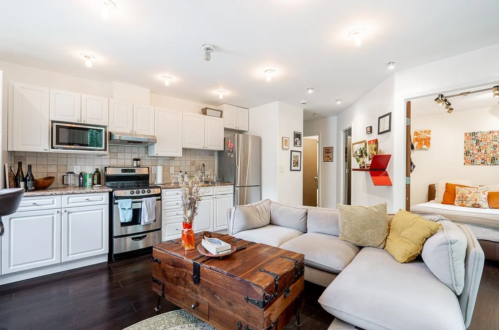 302 138 TEMPLETON DRIVE, Vancouver BC V5L 4N3, Vancouver BC — Residential for Sale — Photo 11 of 29