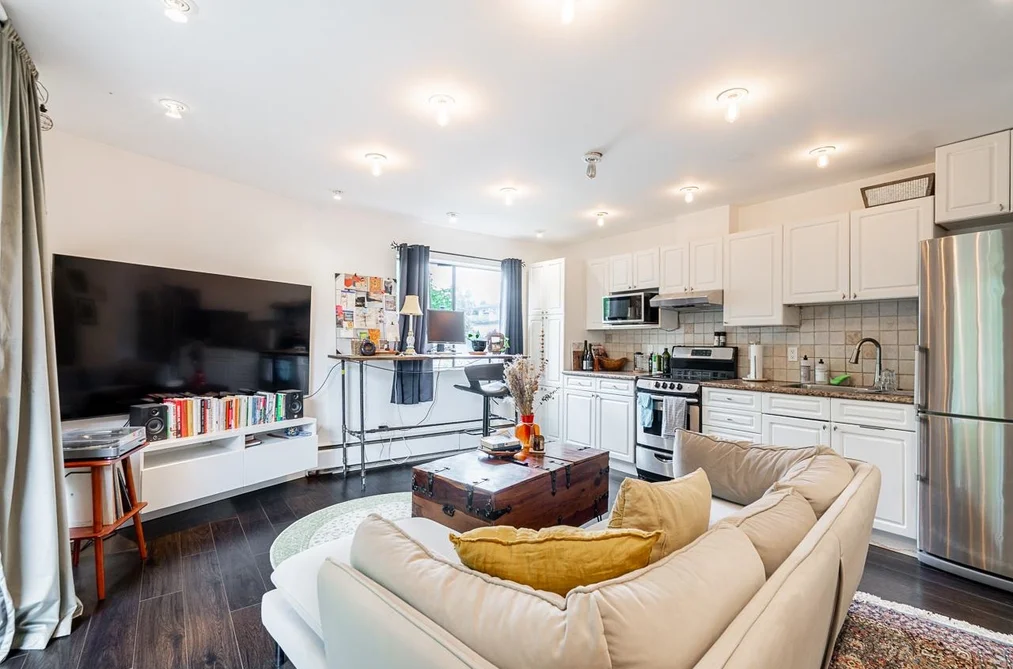 302 138 TEMPLETON DRIVE, Vancouver BC V5L 4N3, Vancouver BC — Residential for Sale — Photo 13 of 29