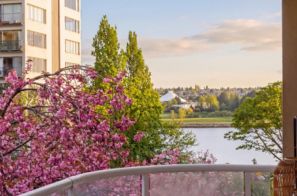 Condo for sale at 302 1406 Harwood Street Vancouver British Columbia - MLS: R3111933