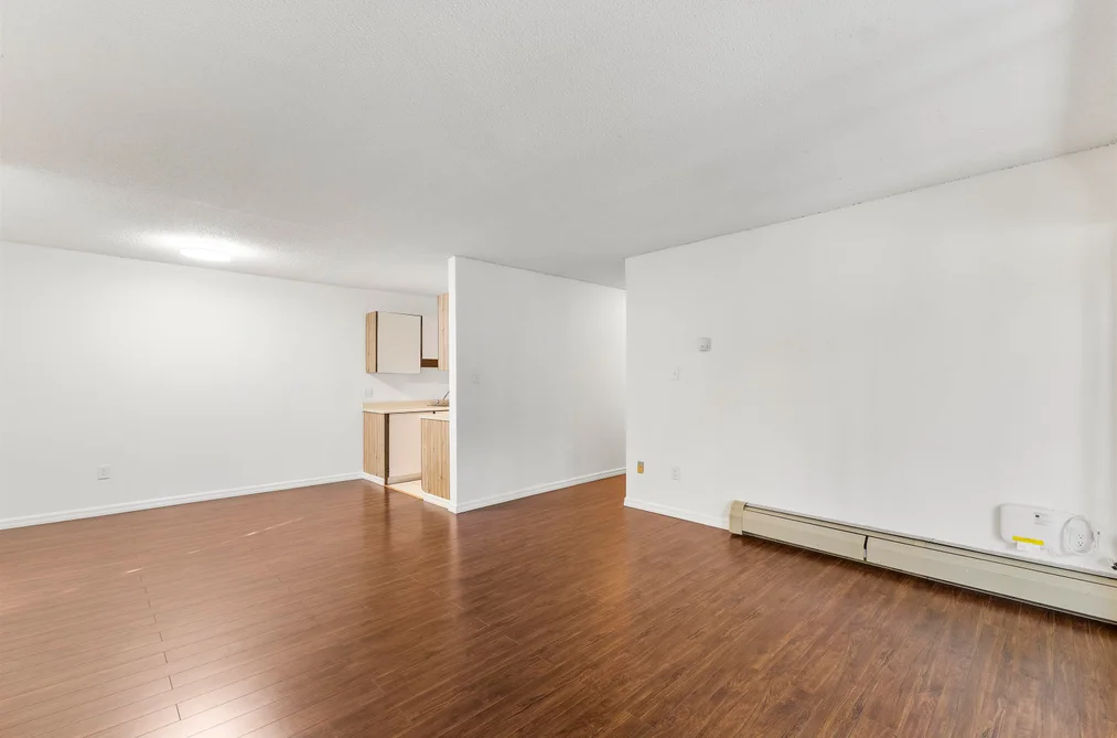 302 14925 100 AVENUE, Surrey BC V3R 1J6, Surrey BC — Residential for Sale - Photo 6