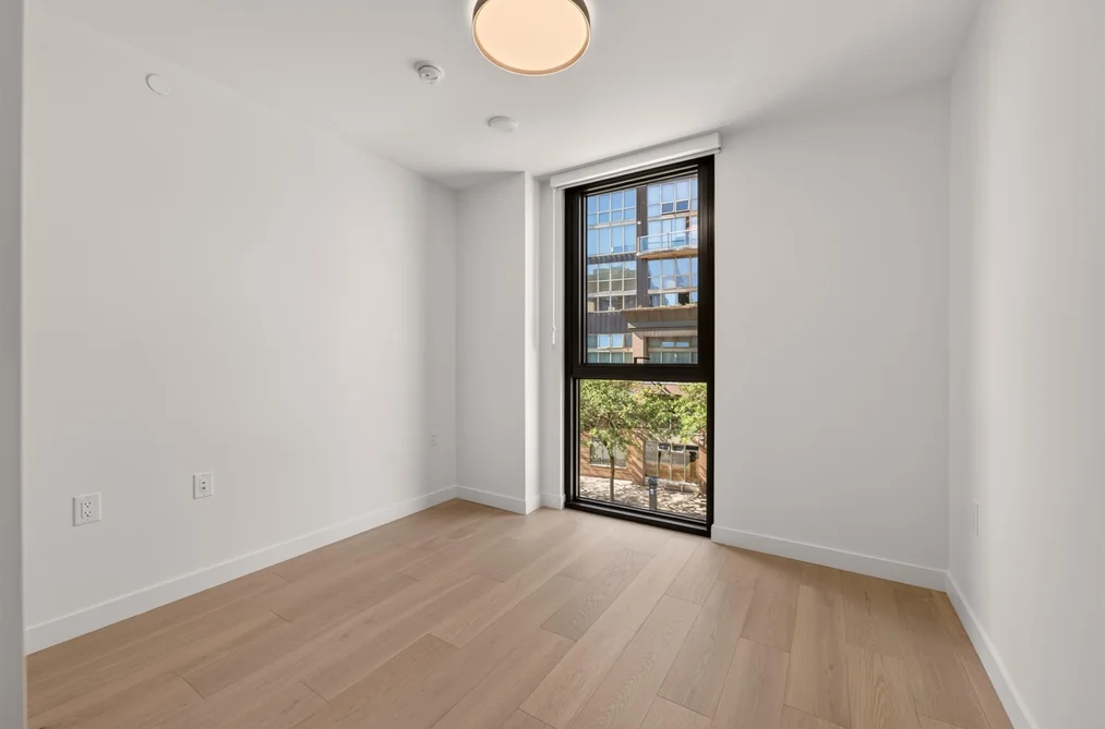302 1526 W 6TH AVENUE, Vancouver BC V6J 0J9, Vancouver BC — Residential for Sale — Photo 32 of 40