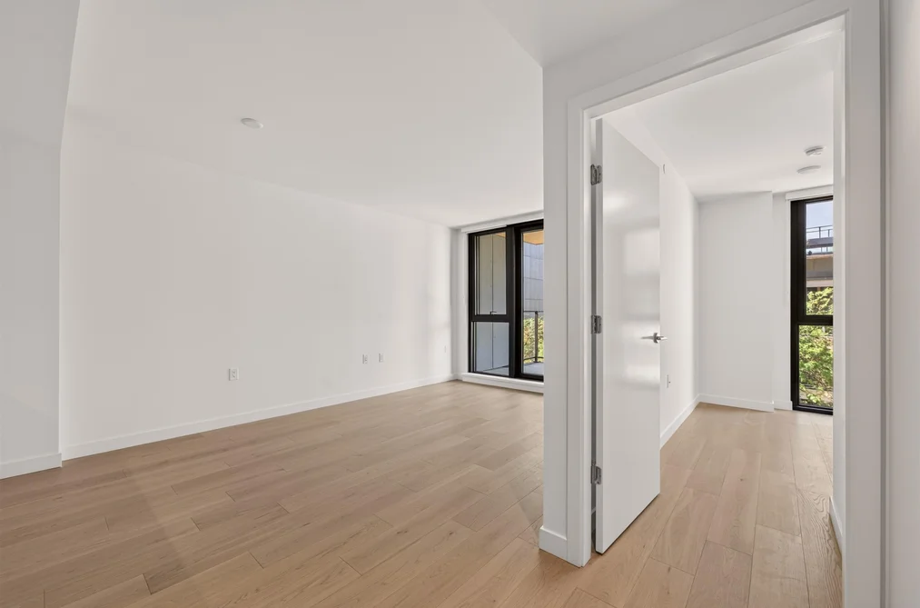 302 1526 W 6TH AVENUE, Vancouver BC V6J 0J9, Vancouver BC — Residential for Sale — Photo 33 of 40