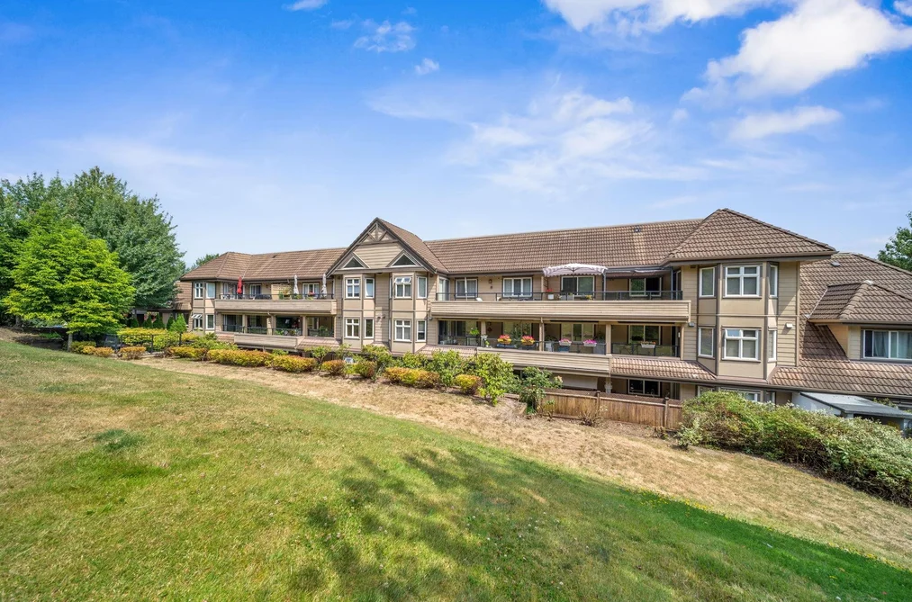 Condo for sale at 302 160 Shoreline Circle Port Moody British Columbia - MLS: R3162677