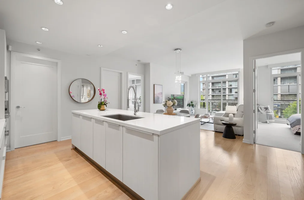 302 1625 MANITOBA STREET, Vancouver BC V5Y 0B8, Vancouver BC — Residential for Sale - Photo 2
