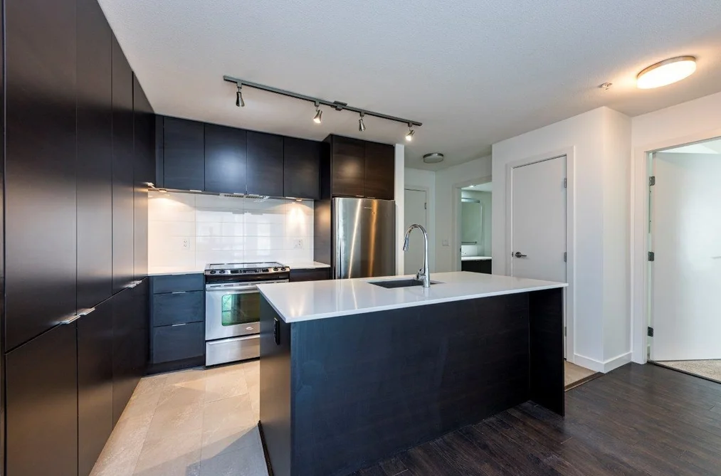302 1677 LLOYD AVENUE, North Vancouver BC V7P 0B1, North Vancouver BC — Residential for Sale - Photo 2