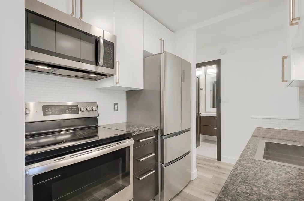 302 170 E 3RD STREET, North Vancouver BC V7L 1E6, North Vancouver BC — Residential for Sale - Main Photo