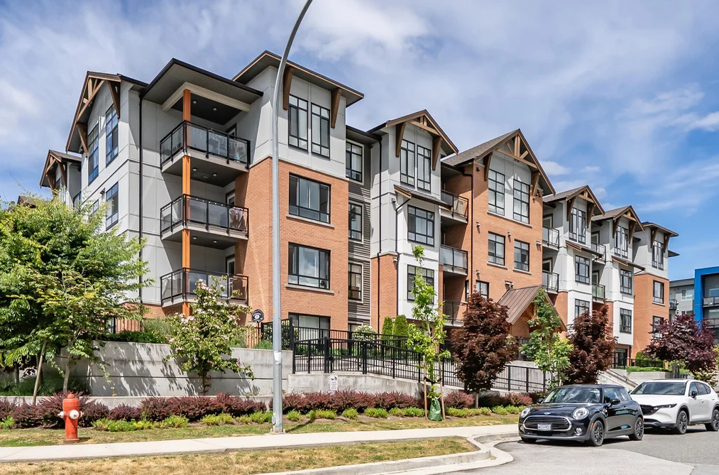 Condo for sale at 302 19945 Brydon Crescent Langley British Columbia - MLS: R3133351