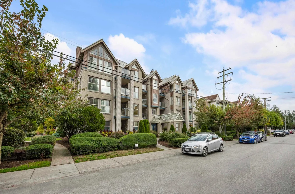 302 20237 54 AVENUE, Langley BC V3A 3W2, Langley BC — Residential for Sale - Photo 2