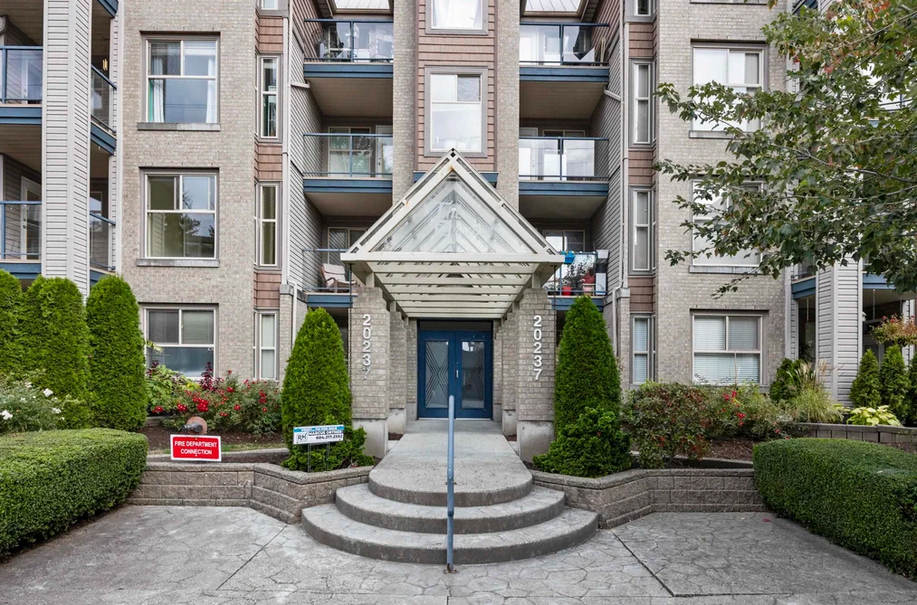 302 20237 54 AVENUE, Langley BC V3A 3W2, Langley BC — Residential for Sale - Photo 4