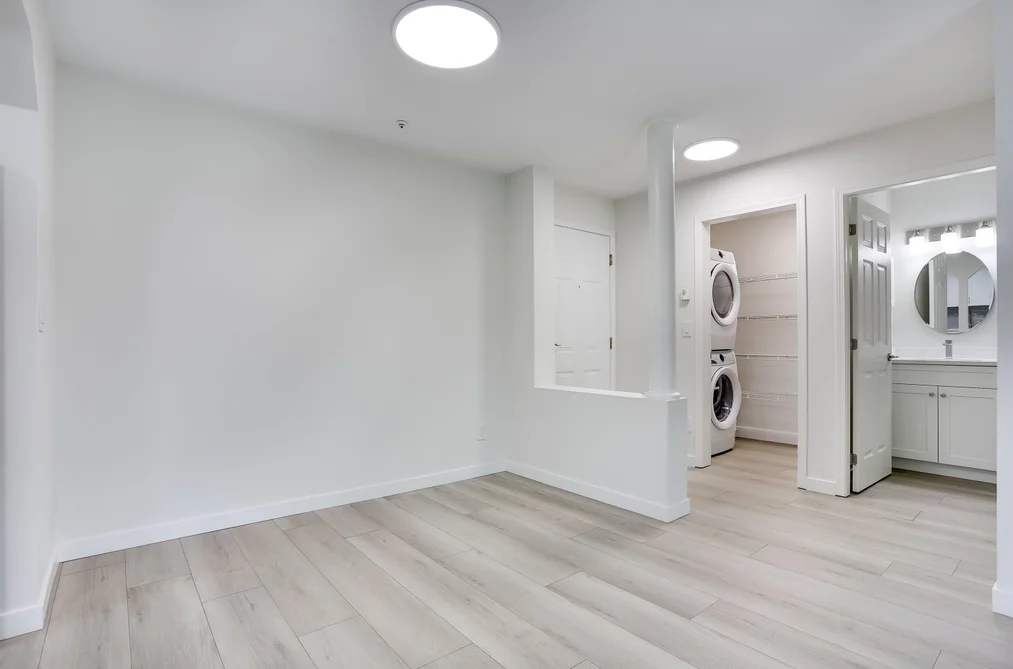 302 20727 DOUGLAS CRESCENT, Langley BC V3A 4C1, Langley BC — Residential for Sale - Photo 4