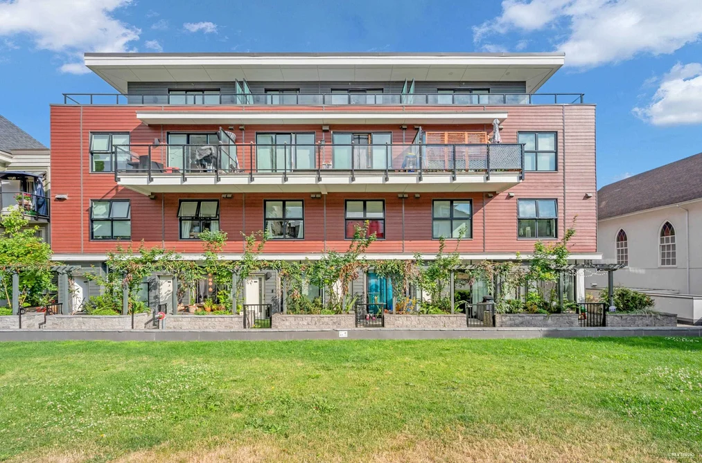 218 Carnarvon St Unit 302, New Westminster, BC - MLS: R3173518