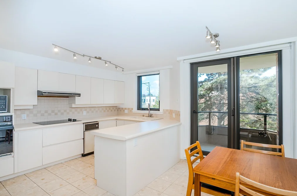 302 2189 W 42ND AVENUE, Vancouver BC V6M 2B7, Vancouver BC — Residential for Sale - Photo 5