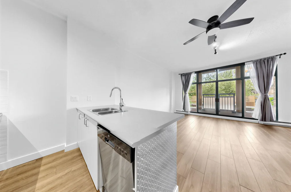302 22 E CORDOVA STREET, Vancouver BC V6A 4G8, Vancouver BC — Residential for Sale — Photo 14 of 30