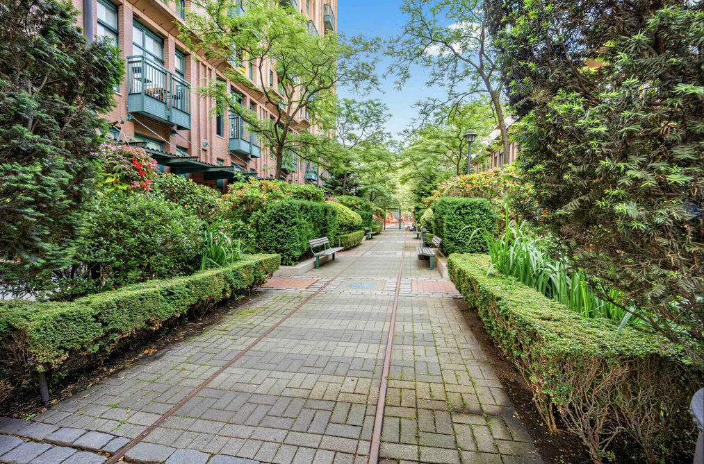 302 22 E CORDOVA STREET, Vancouver BC V6A 4G8, Vancouver BC — Residential for Sale — Photo 28 of 30