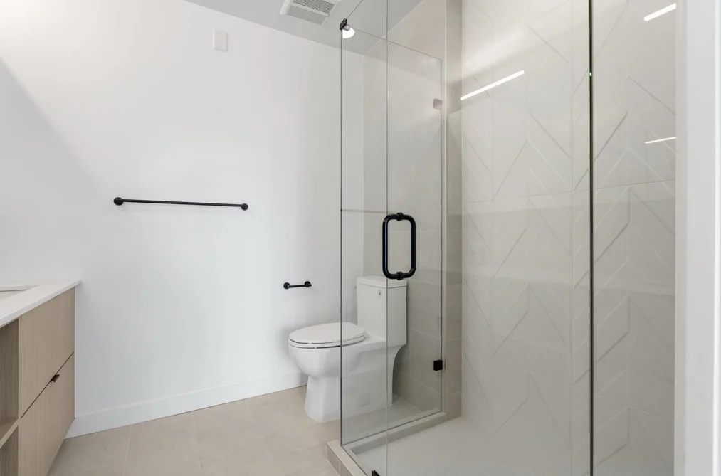 302 2268 E BROADWAY, Vancouver BC V5N 0L2, Vancouver BC — Residential for Sale — Photo 10 of 28