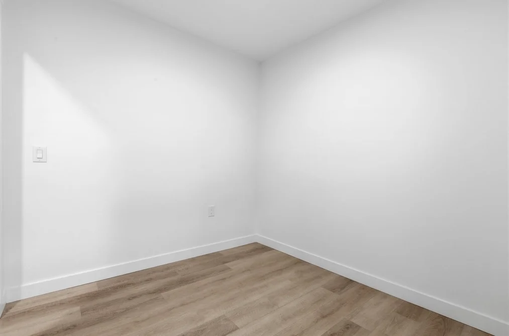 302 2268 E BROADWAY, Vancouver BC V5N 0L2, Vancouver BC — Residential for Sale — Photo 14 of 28