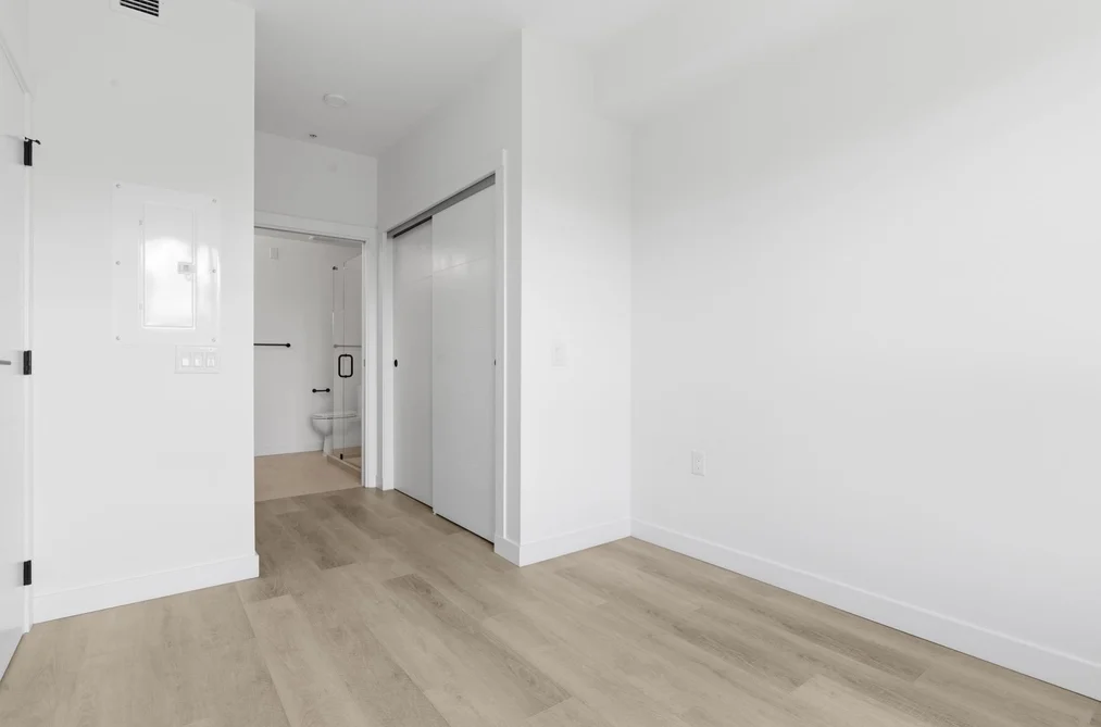 302 2268 E BROADWAY, Vancouver BC V5N 0L2, Vancouver BC — Residential for Sale — Photo 9 of 28