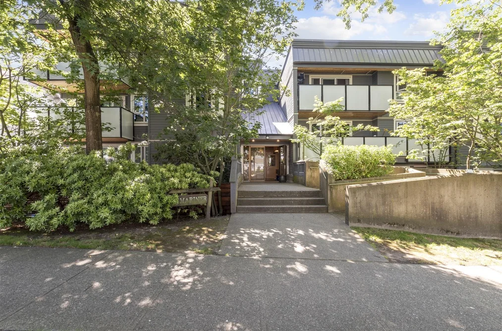 Condo for sale at 302 2328 Oxford Street Vancouver British Columbia - MLS: R3152836