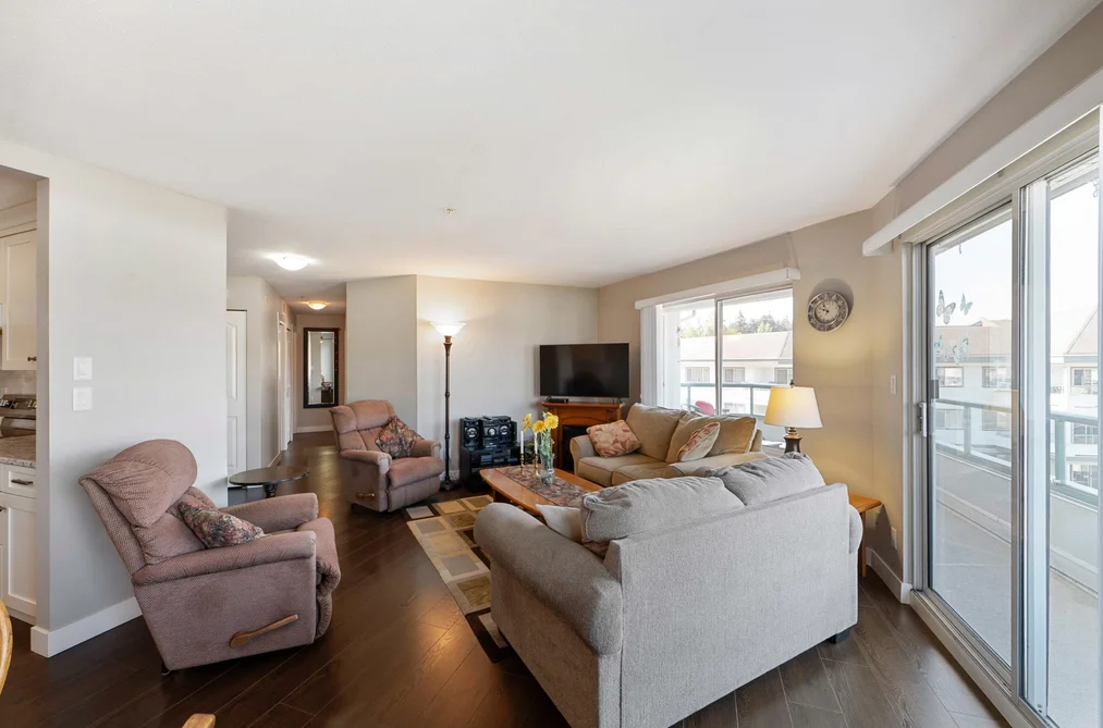 302 2451 GLADWIN ROAD, Abbotsford BC V2T 3N8, Abbotsford BC — Residential for Sale - Photo 5