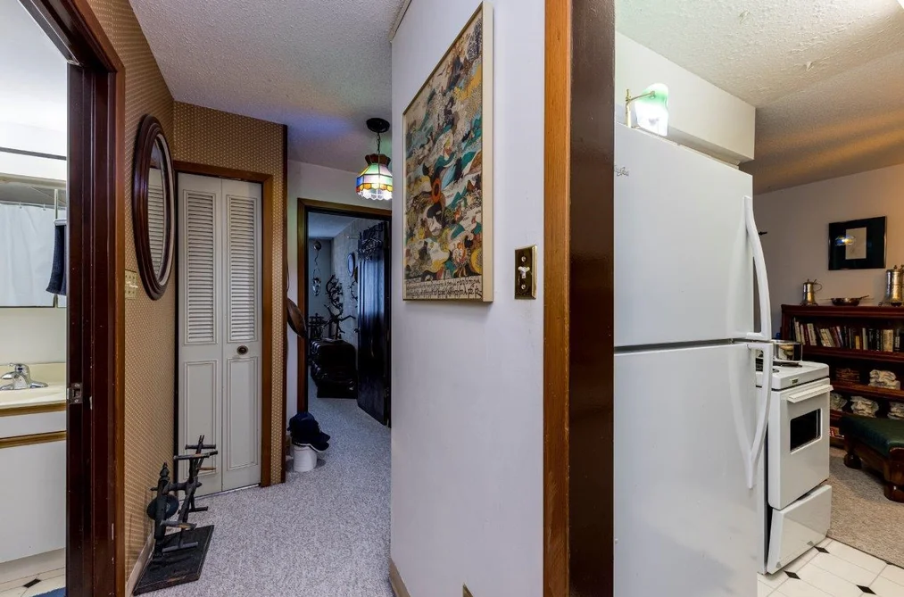 302 250 W 1ST STREET, North Vancouver BC V7M 1B4, North Vancouver BC — Residential for Sale - Photo 2