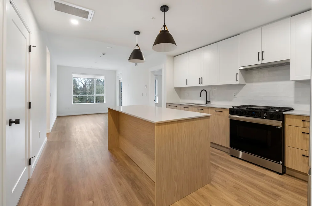 302 27218 ALDERGROVE TOWN CENTRE DRIVE, Langley BC V4W 0E4, Langley BC — Residential for Sale - Photo 3