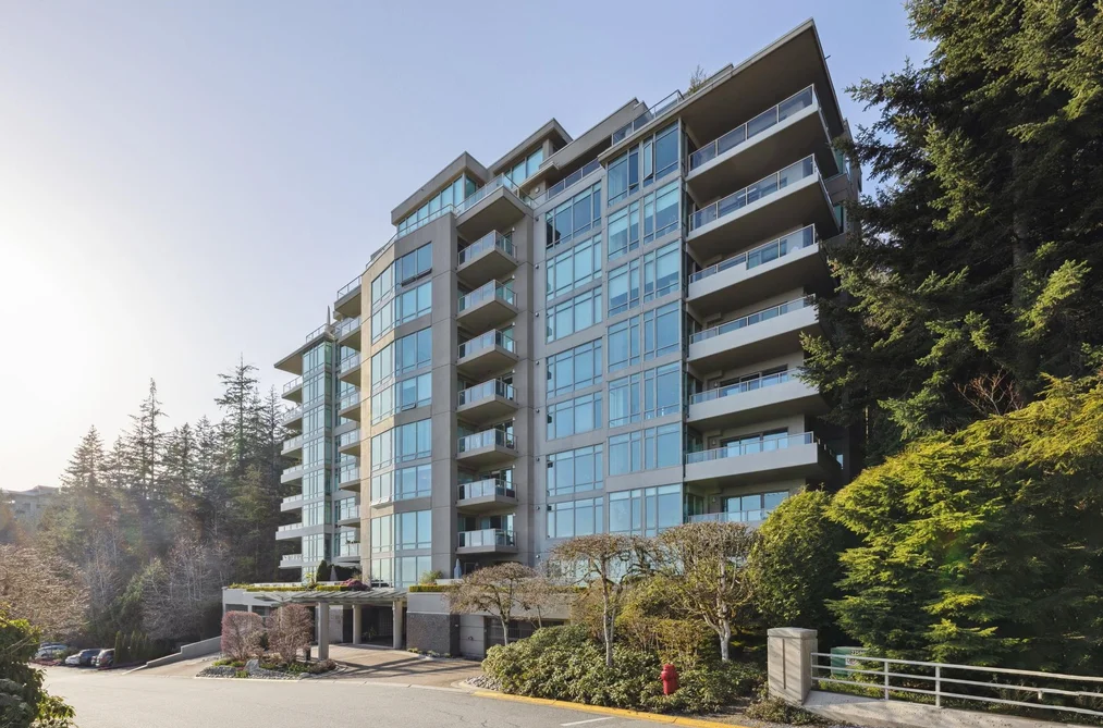 Condo for sale at 302 3131 Deer Ridge Drive West Vancouver British Columbia - MLS: R3112123