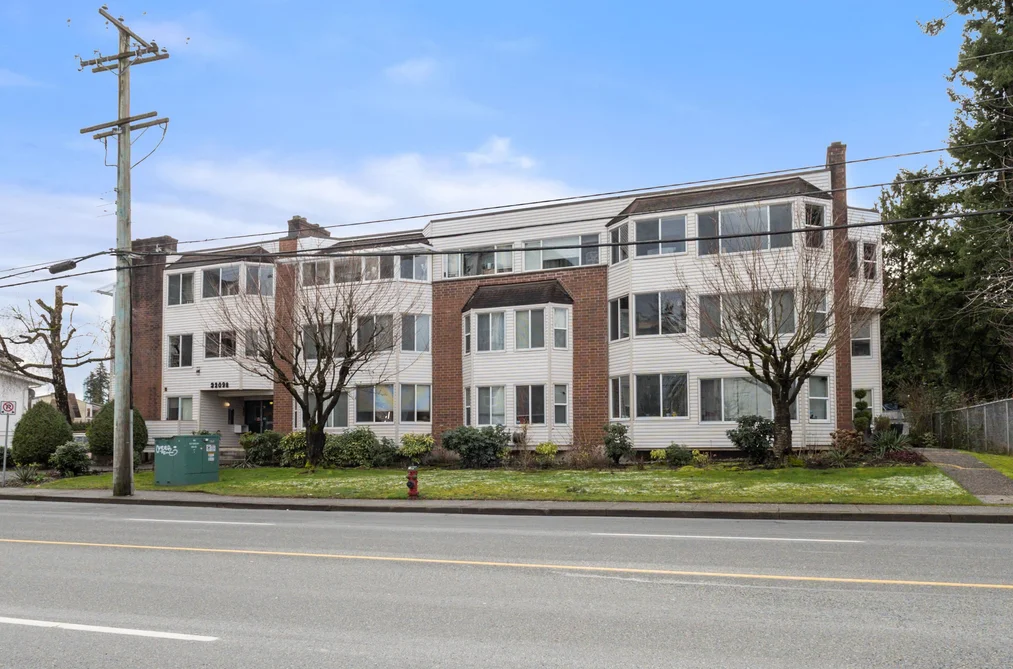 Condo for sale at 302 32098 George Ferguson Way Abbotsford British Columbia - MLS: R3127926