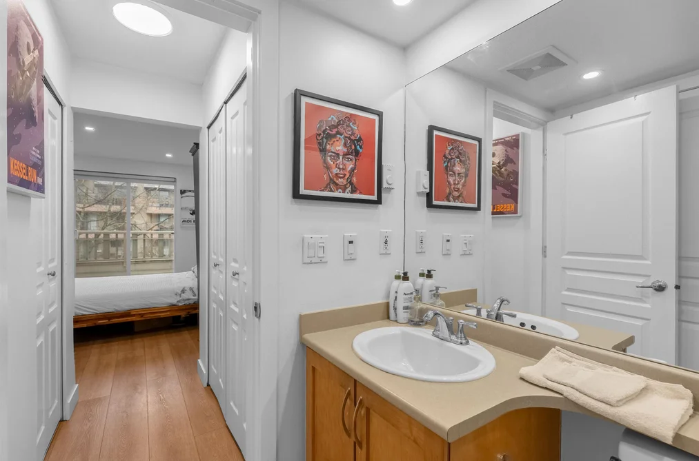 302 333 E 1ST STREET, North Vancouver BC V7L 4W9, North Vancouver BC — Residential for Sale - Photo 7