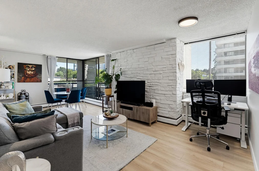 302 3737 BARTLETT COURT, Burnaby BC V3J 7E3, Burnaby BC — Residential for Sale - Main Photo