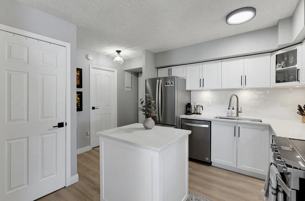 302 3737 BARTLETT COURT, Burnaby BC V3J 7E3, Burnaby BC — Residential for Sale — Photo 12 of 39