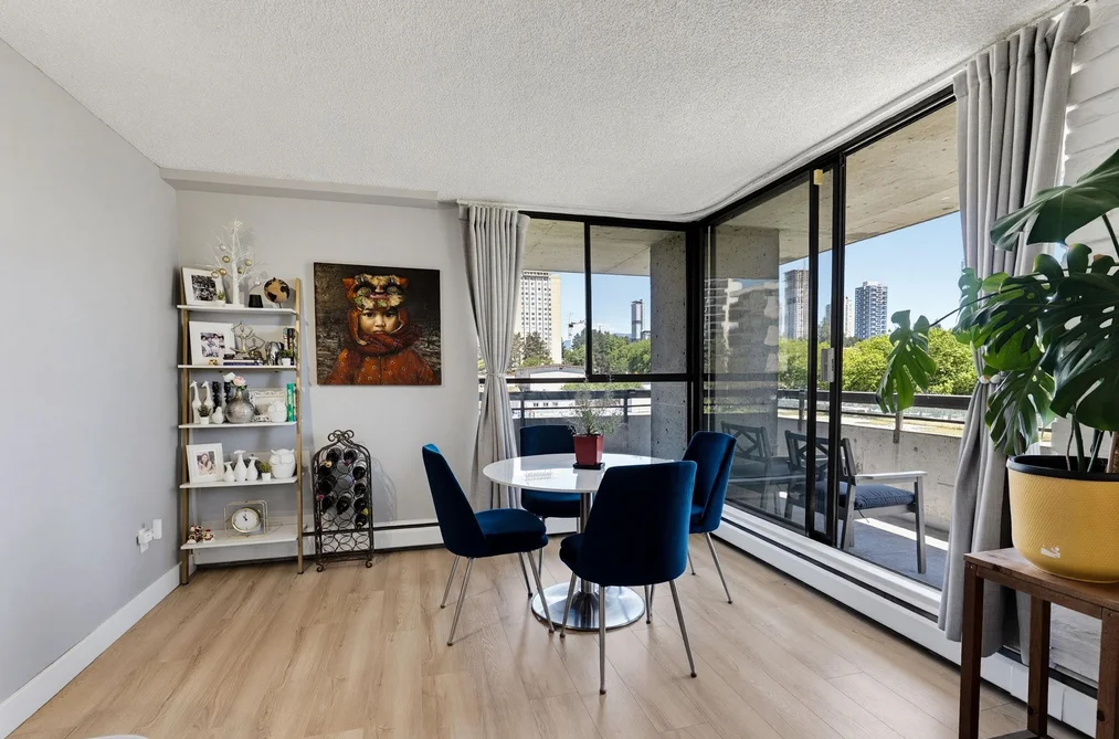 302 3737 BARTLETT COURT, Burnaby BC V3J 7E3, Burnaby BC — Residential for Sale — Photo 5 of 39