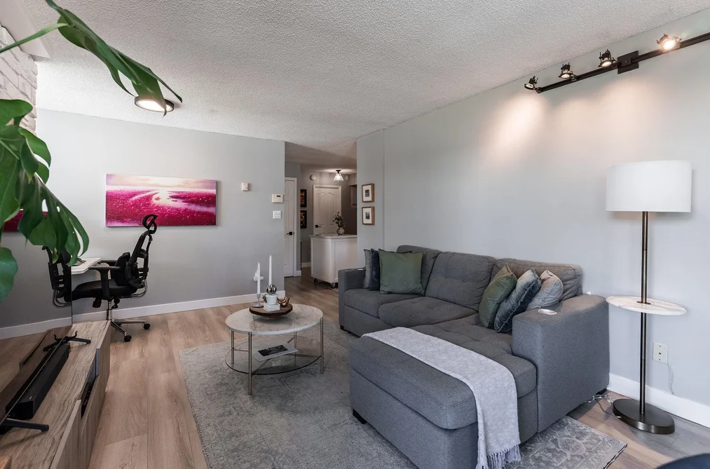 302 3737 BARTLETT COURT, Burnaby BC V3J 7E3, Burnaby BC — Residential for Sale — Photo 8 of 39